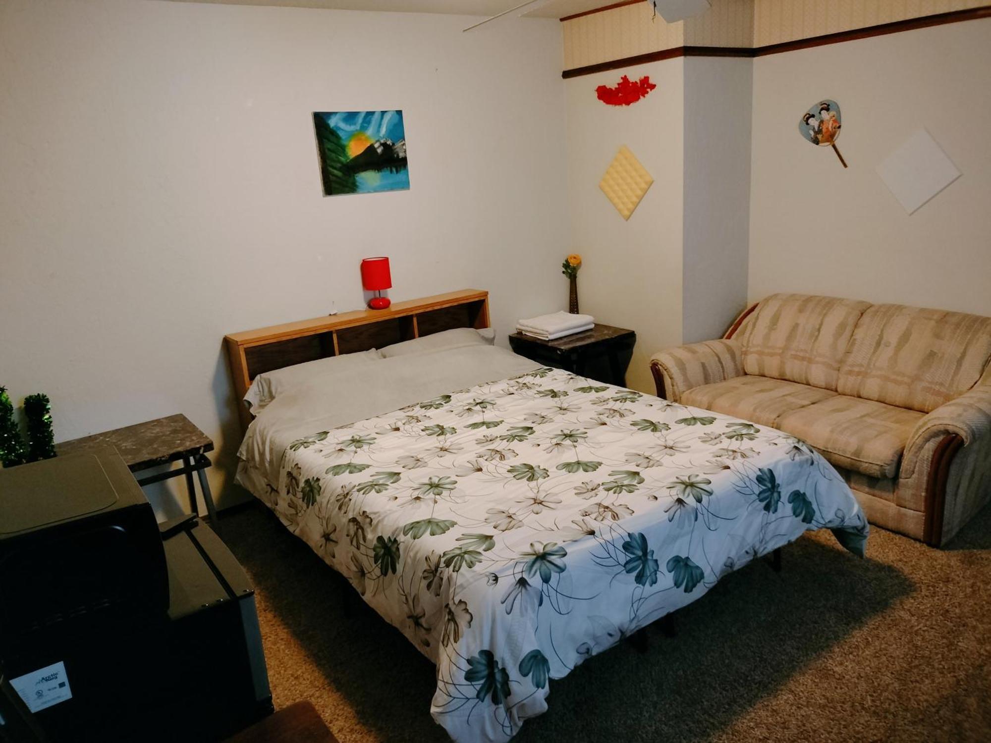 Golden Sunflower'S Apt B1 Лотон Экстерьер фото