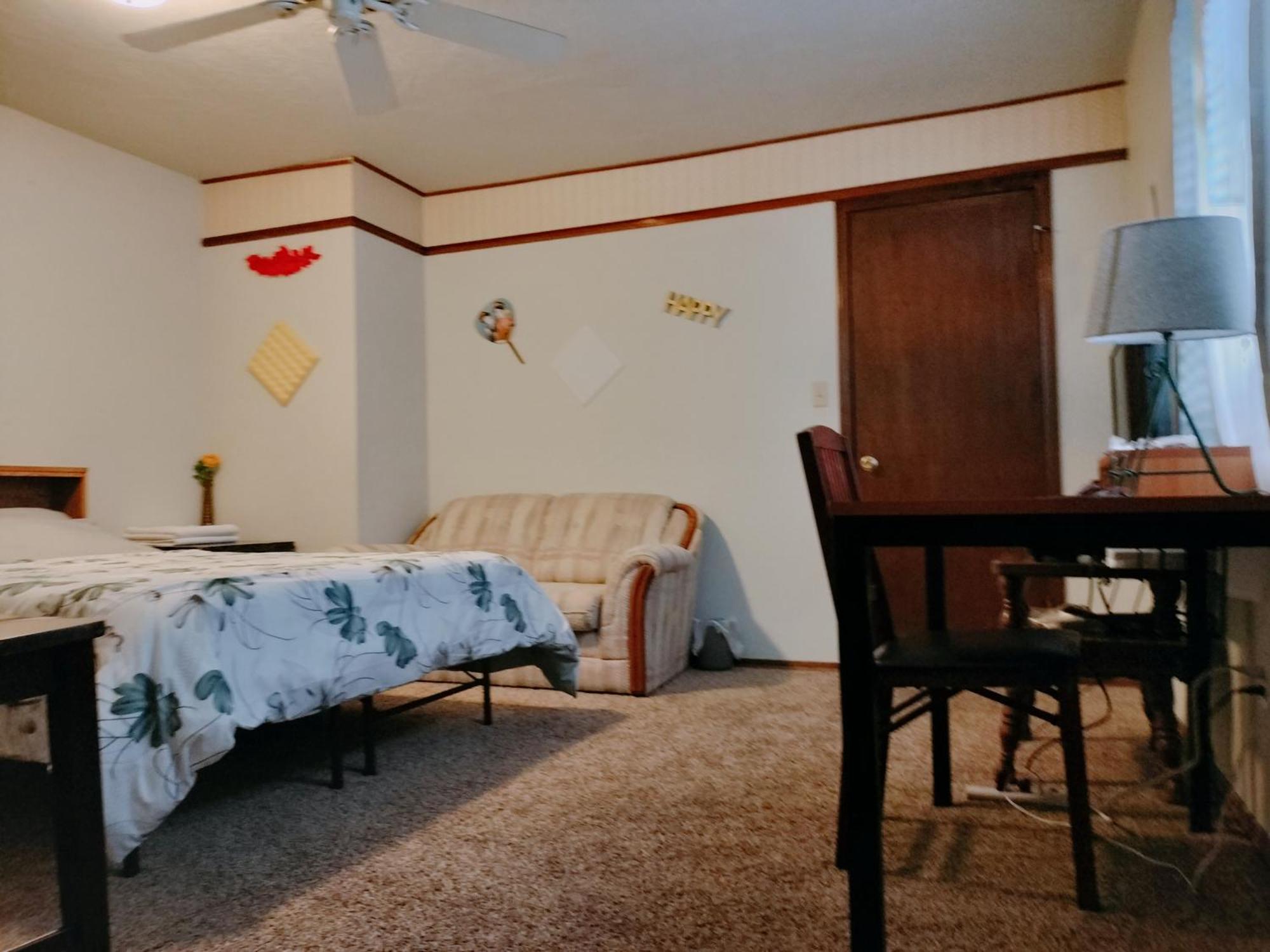 Golden Sunflower'S Apt B1 Лотон Экстерьер фото